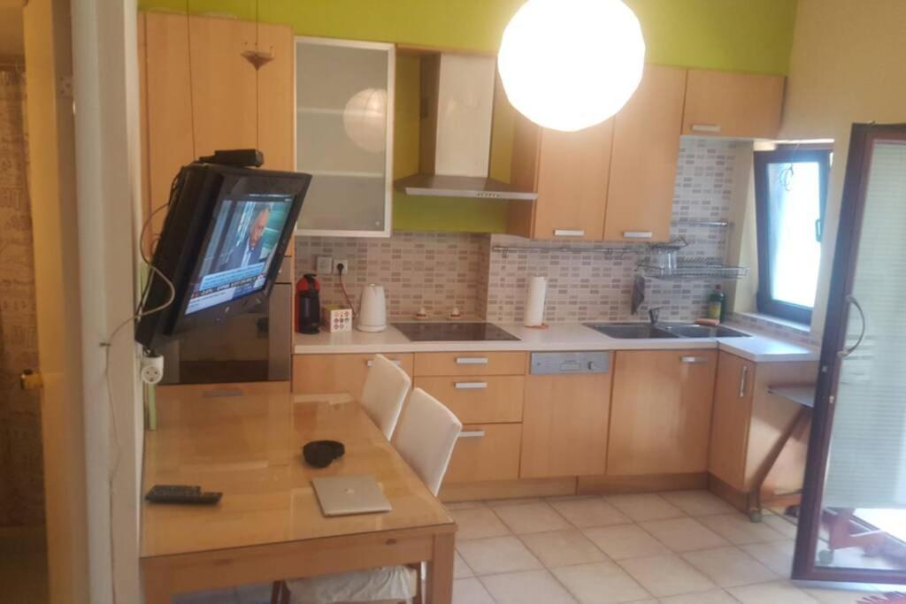 Apartamento Quite House With Garden And Barbecue Atenas Exterior foto